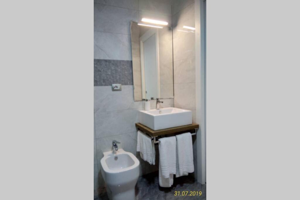 Domus Elegans In Centro Manfredonia Exterior foto
