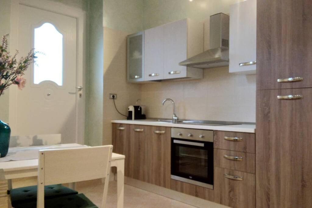 Domus Elegans In Centro Manfredonia Exterior foto